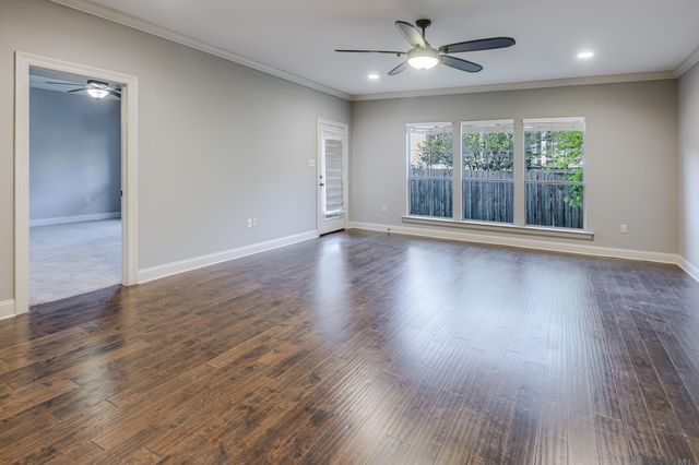 7975 Seville Ct, Baton Rouge, LA 70820