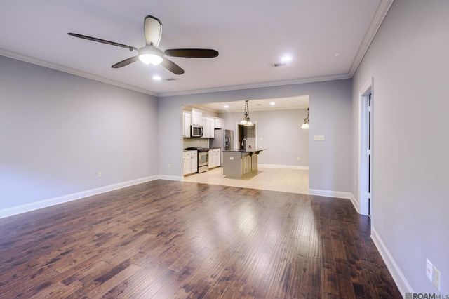 7975 Seville Ct, Baton Rouge, LA 70820