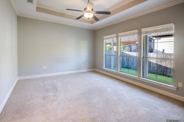7975 Seville Ct, Baton Rouge, LA 70820