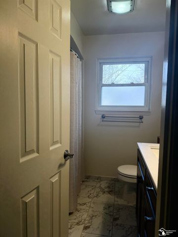 41460 Greenbriar Lane, Plymouth Twp, MI 48170