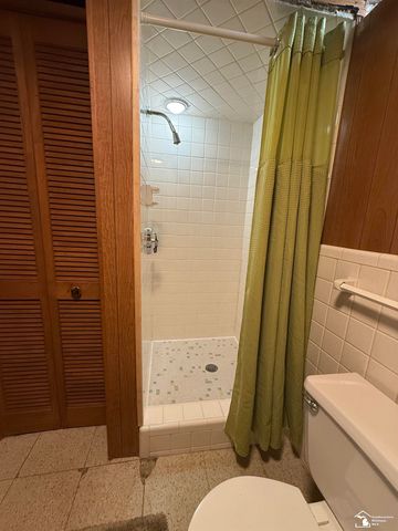 41460 Greenbriar Lane, Plymouth Twp, MI 48170