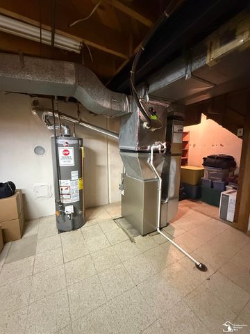 41460 Greenbriar Lane, Plymouth Twp, MI 48170