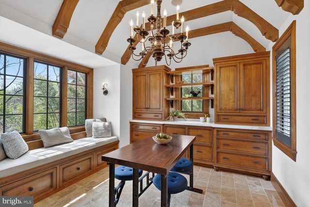 2604 31ST ST NW, Washington, DC 20008