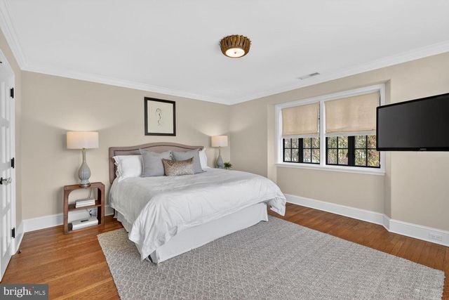 2604 31ST ST NW, Washington, DC 20008