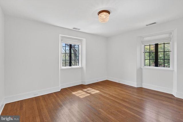 2604 31ST ST NW, Washington, DC 20008