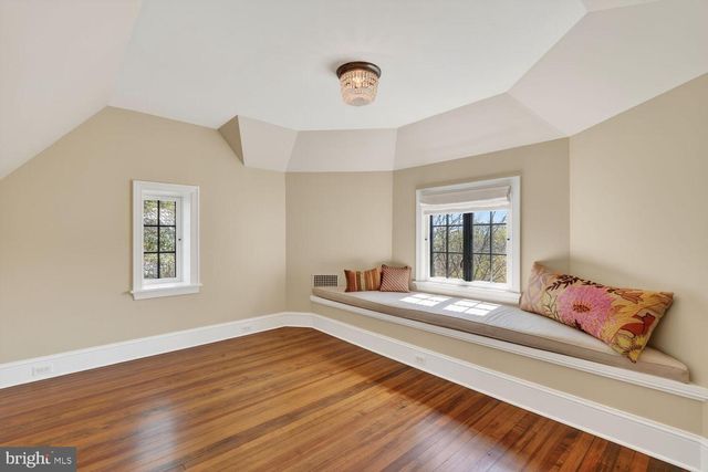 2604 31ST ST NW, Washington, DC 20008