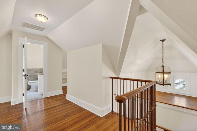 2604 31ST ST NW, Washington, DC 20008