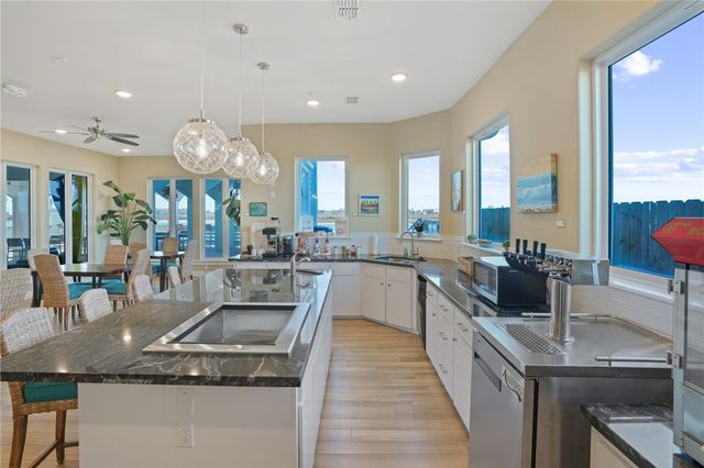 15034 Aruba Dr 113, Corpus Christi, TX 78418