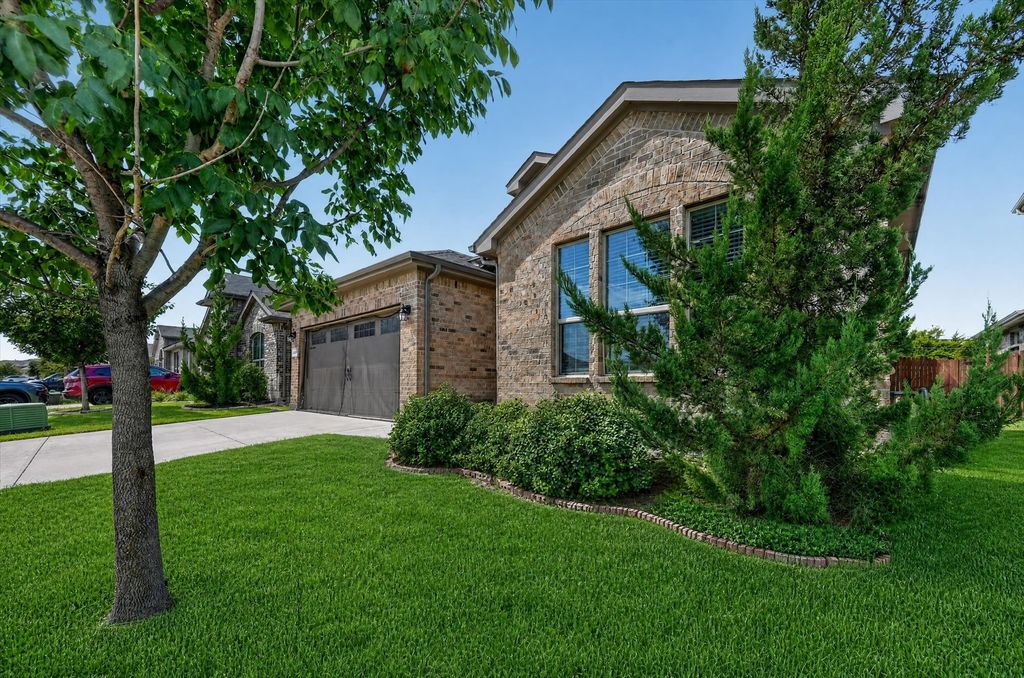 2405 Pambrooke Lane, Glenn Heights, TX 75154 — photo 3