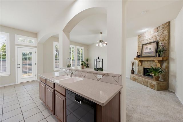 5907 Lantern Lane, Grand Prairie, TX 75052
