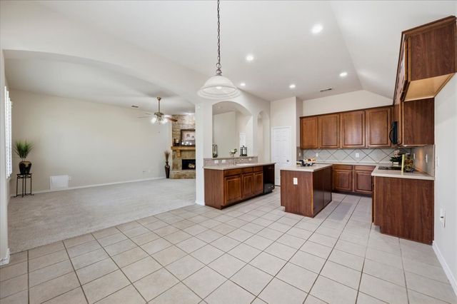 5907 Lantern Lane, Grand Prairie, TX 75052