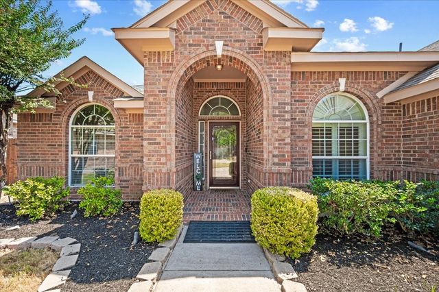 5907 Lantern Lane, Grand Prairie, TX 75052