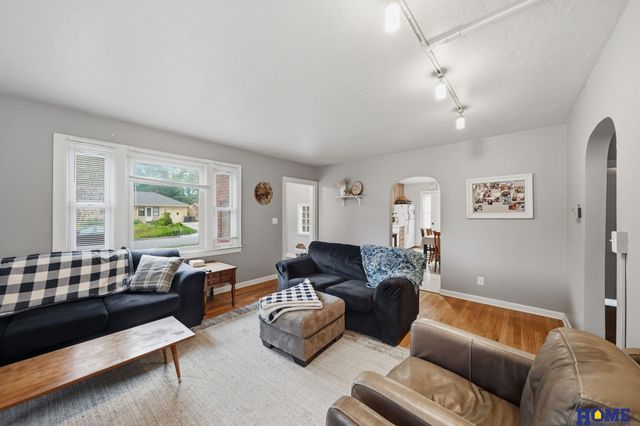 351 S 45th Street, Lincoln, NE 68510