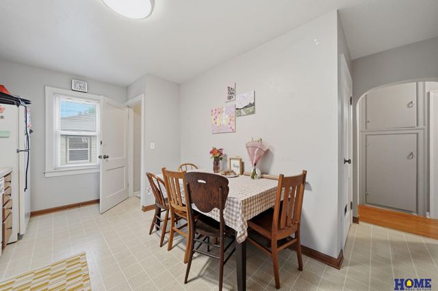 351 S 45th Street, Lincoln, NE 68510
