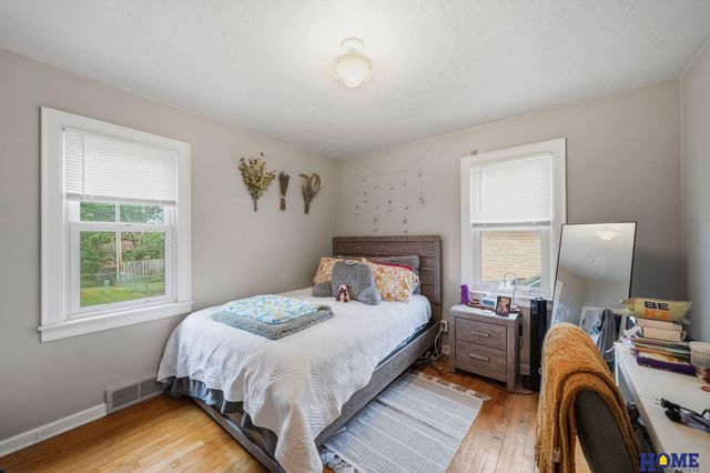 351 S 45th Street, Lincoln, NE 68510