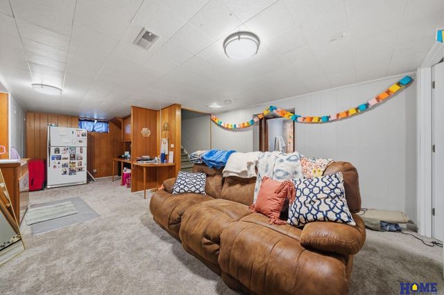 351 S 45th Street, Lincoln, NE 68510