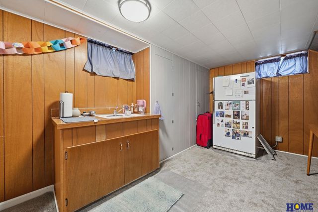 351 S 45th Street, Lincoln, NE 68510