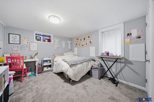 351 S 45th Street, Lincoln, NE 68510
