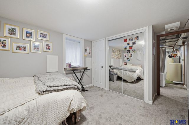 351 S 45th Street, Lincoln, NE 68510