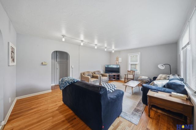 351 S 45th Street, Lincoln, NE 68510