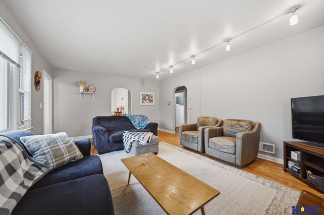 351 S 45th Street, Lincoln, NE 68510