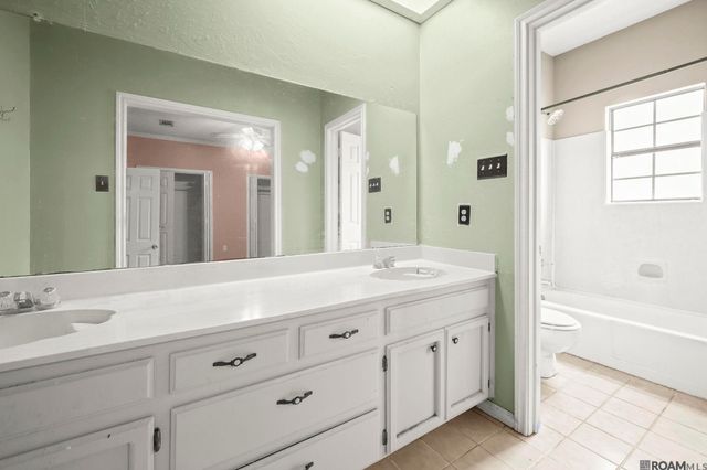 15463 Springwood Ave, Baton Rouge, LA 70817