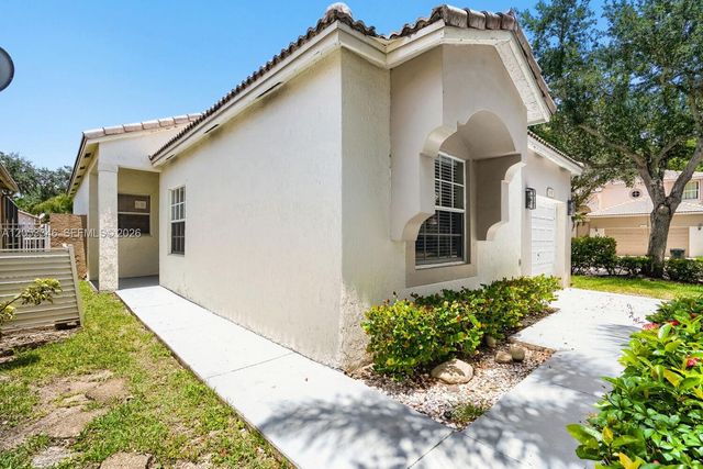 5855 Eagle Cay Ter, Coconut Creek, FL 33073
