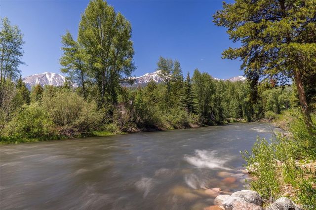 486 Sage Creek Canyon Drive, Silverthorne, CO 80498