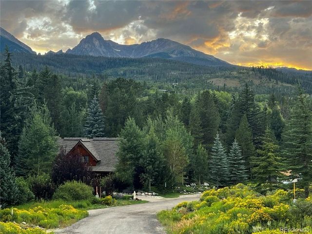 486 Sage Creek Canyon Drive, Silverthorne, CO 80498