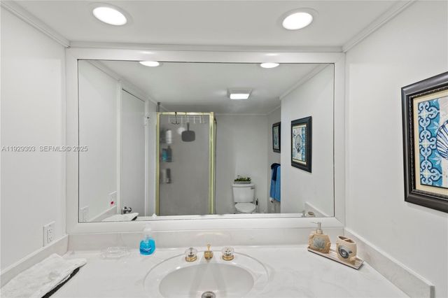 3051 NE 48th St 307, Fort Lauderdale, FL 33308