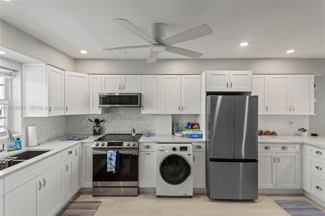 3051 NE 48th St 307, Fort Lauderdale, FL 33308