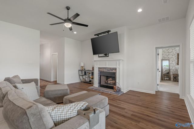 262 John Harold Drive, Meridianville, AL 35759
