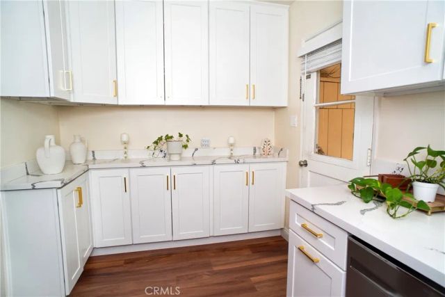 6655 Yarmouth Avenue, Los Angeles, CA 91335