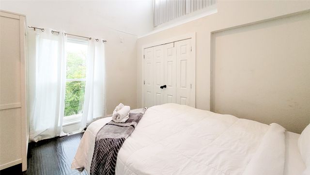 5815 Phoenix Drive 12, Dallas, TX 75231