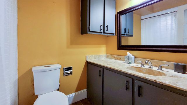 5815 Phoenix Drive 12, Dallas, TX 75231