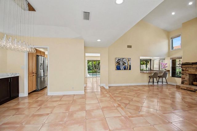 21718 Club Villa Terrace, Boca Raton, FL 33433