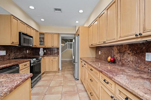 21718 Club Villa Terrace, Boca Raton, FL 33433