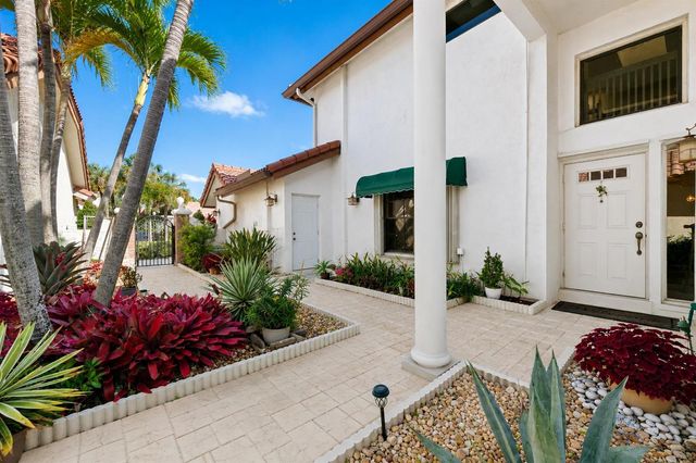 21718 Club Villa Terrace, Boca Raton, FL 33433