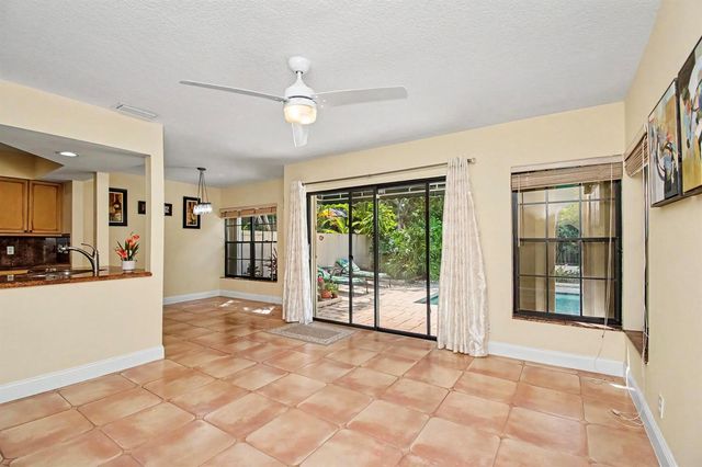 21718 Club Villa Terrace, Boca Raton, FL 33433