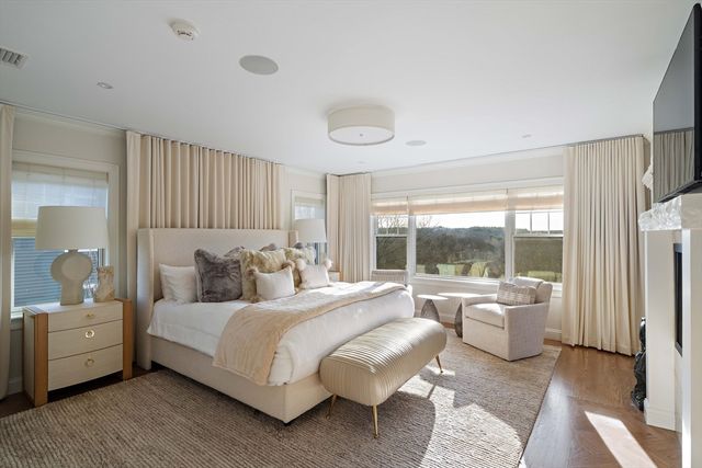 56 Crescent Rd, Needham, MA 02494