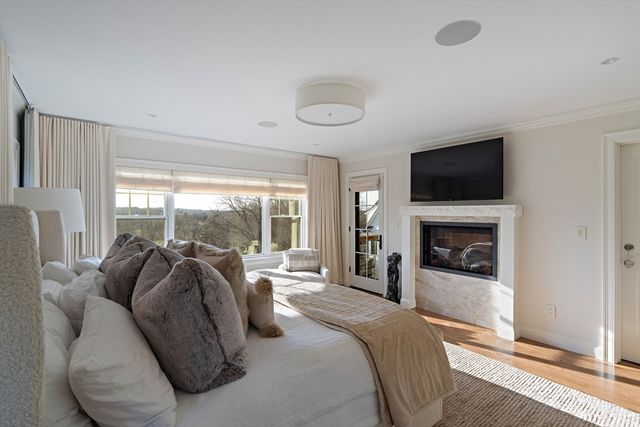 56 Crescent Rd, Needham, MA 02494