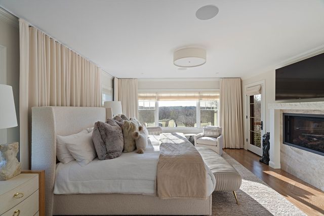 56 Crescent Rd, Needham, MA 02494