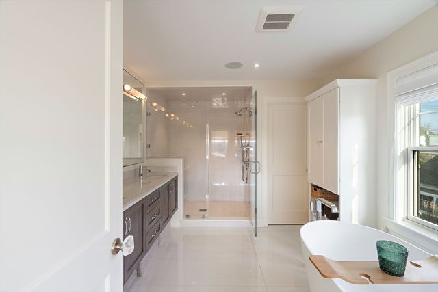 56 Crescent Rd, Needham, MA 02494