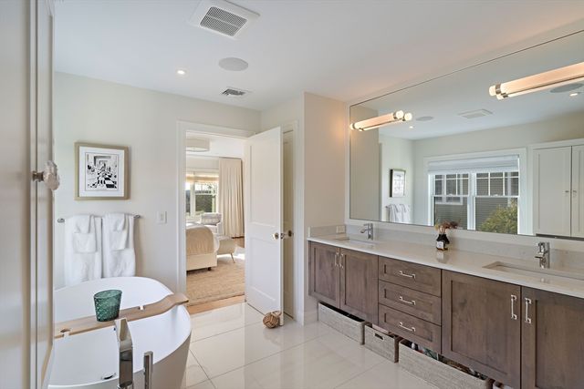 56 Crescent Rd, Needham, MA 02494