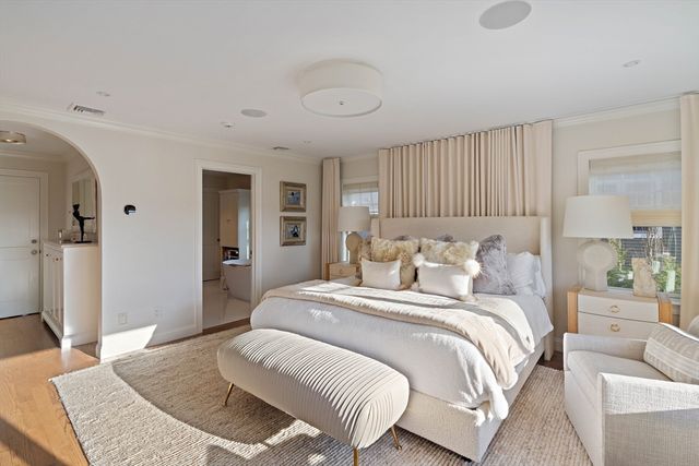 56 Crescent Rd, Needham, MA 02494