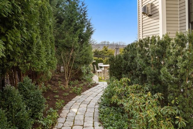 56 Crescent Rd, Needham, MA 02494