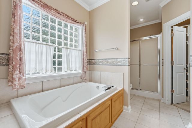9421 Wawasee Cove, Fort Wayne, IN 46804