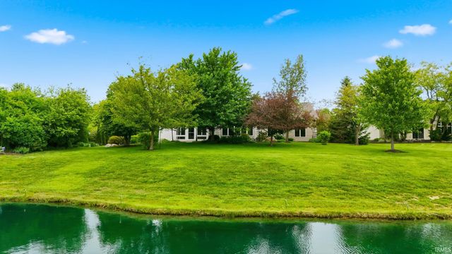 9421 Wawasee Cove, Fort Wayne, IN 46804