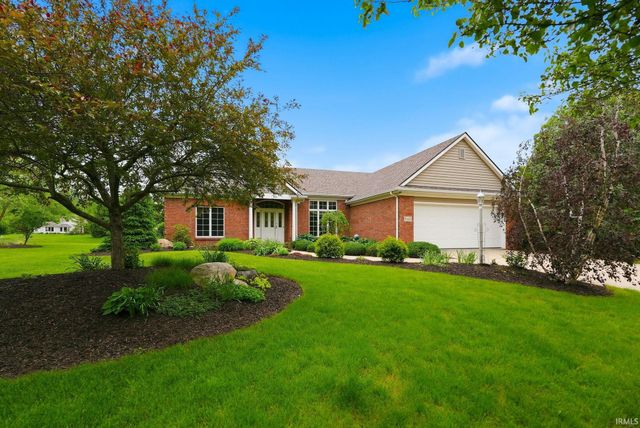 9421 Wawasee Cove, Fort Wayne, IN 46804