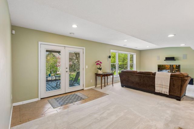 16586 73rd Avenue N, Maple Grove, MN 55311